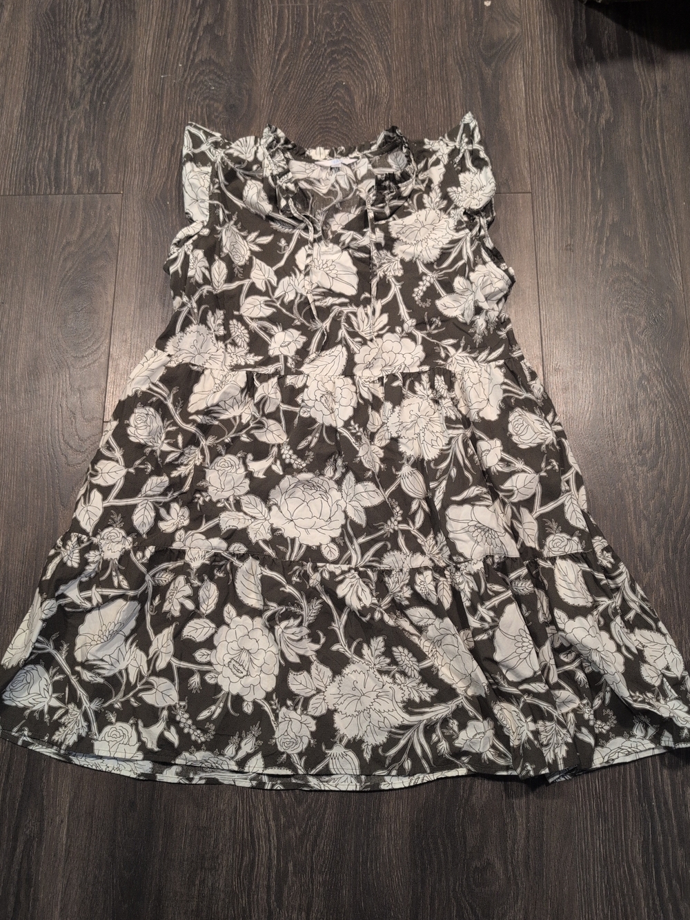 Time and Tru Women's Flutter Sleeve Floral Mini Dress Pockets Size L 12-14 NWOT